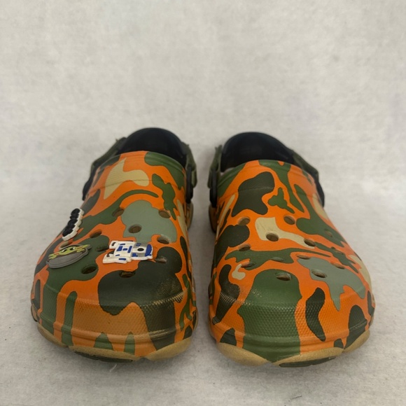 Camo Crocs with Star Wars Charms Mens size 9 / Women's size 11 Gently worn - Picture 2 of 8